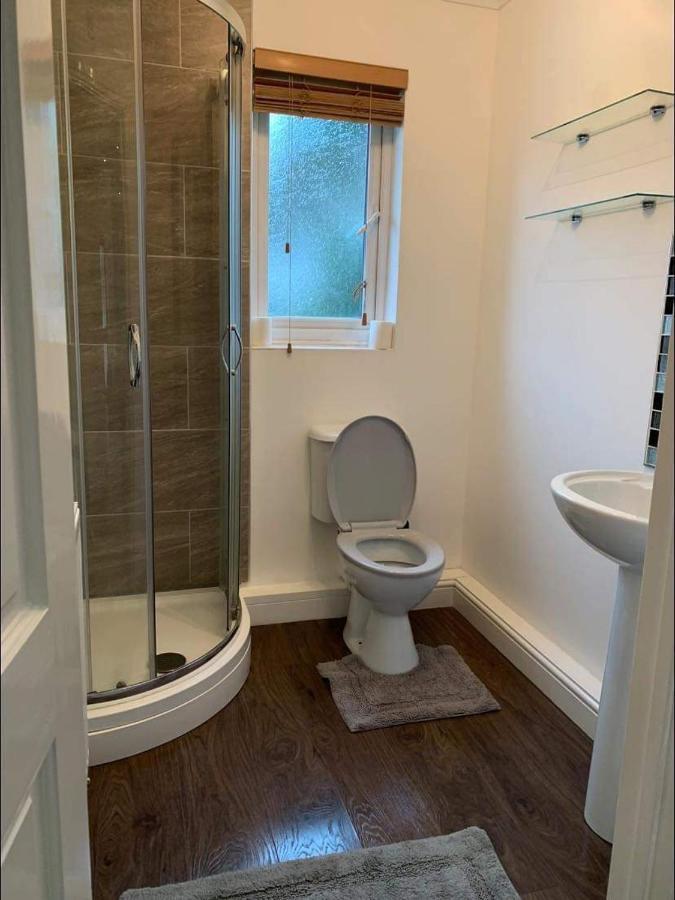 Tides Reach - 3 Bedroom Holiday Home - Llanreath - Pembroke Dock Exterior foto